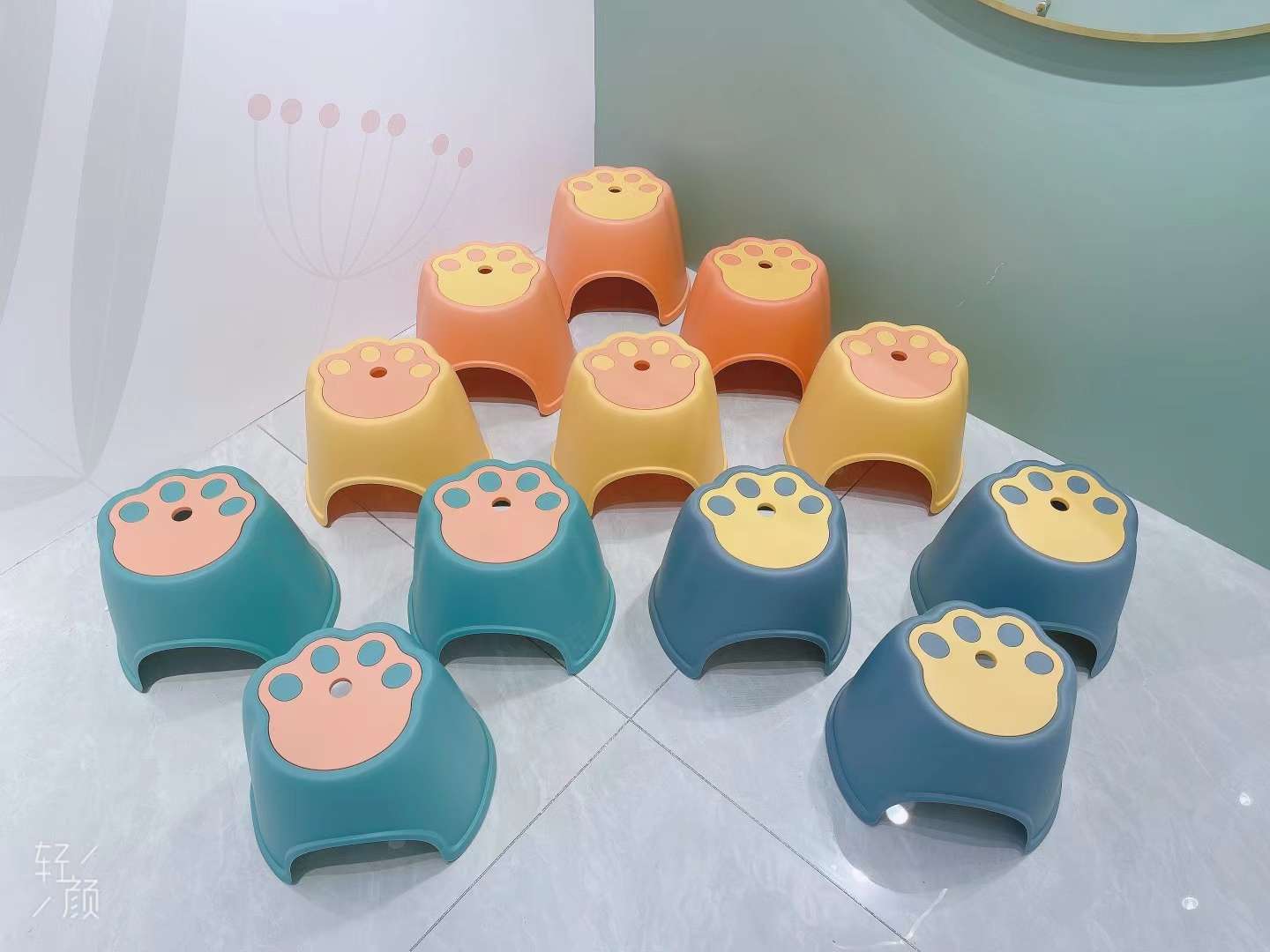 儿童凳子幼儿园塑料防滑换鞋凳便携加厚浴室凳宝宝家用创意小板凳详情9