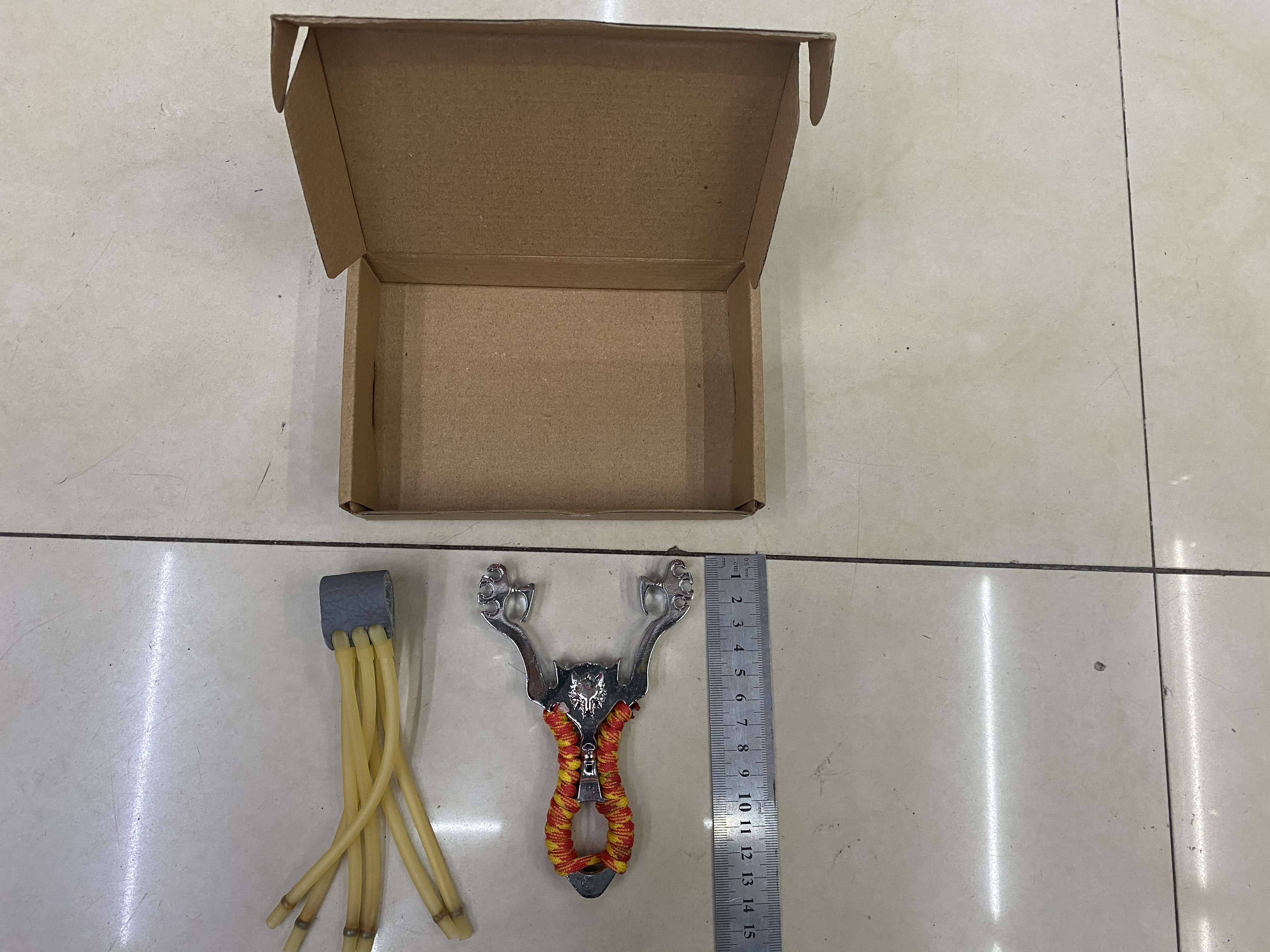 The new series of slingshot toys for children around street stalls and schools Item Picture