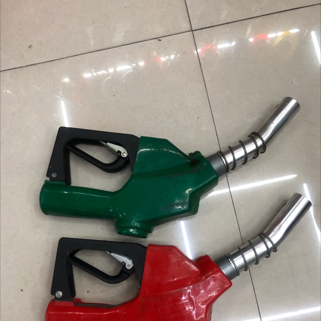 Oil Gauge, Flowmeter, Oil Gun And Oil Pump Assembly details Picture