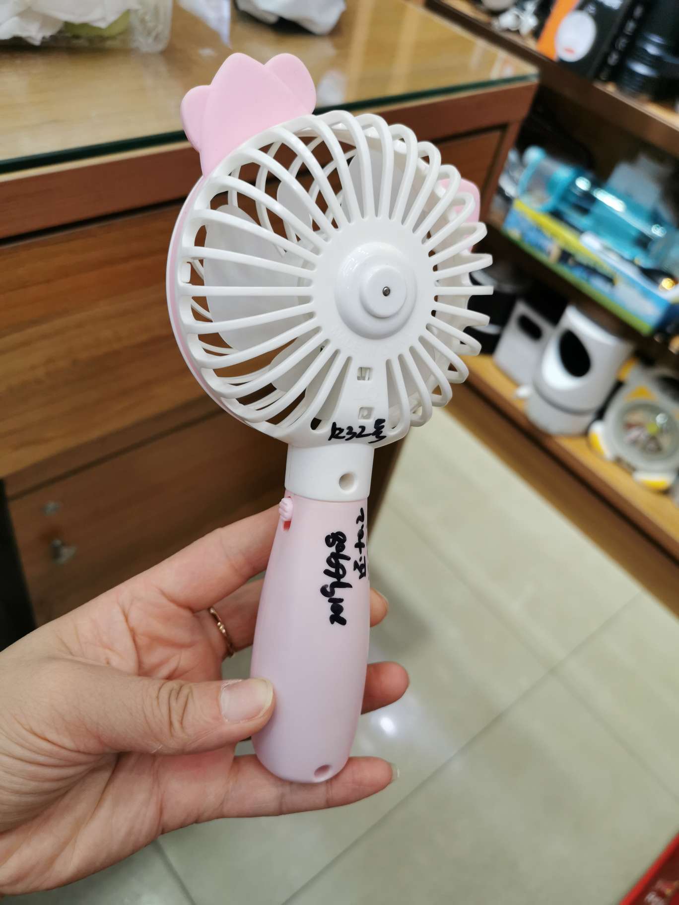 充电小风扇细节图