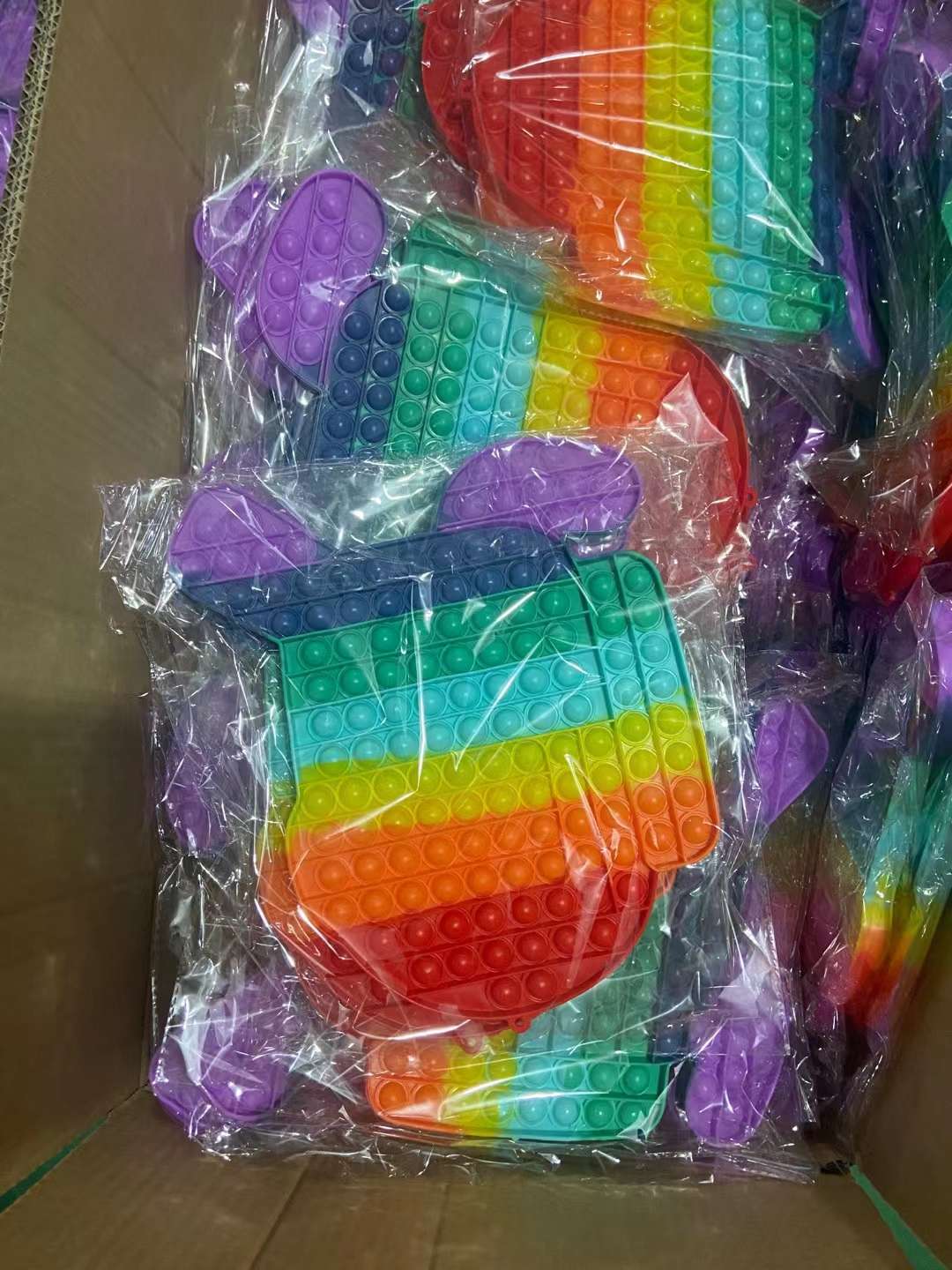 Xinqiqu's Eye-Bursting Dragon 3D printed Rainbow Silicone Unicorn Heart Stress-Relieving Magic Tool, children's educational logic thinking toy, Parent-child tabletop game, 1168 New and Unique toys Item Picture