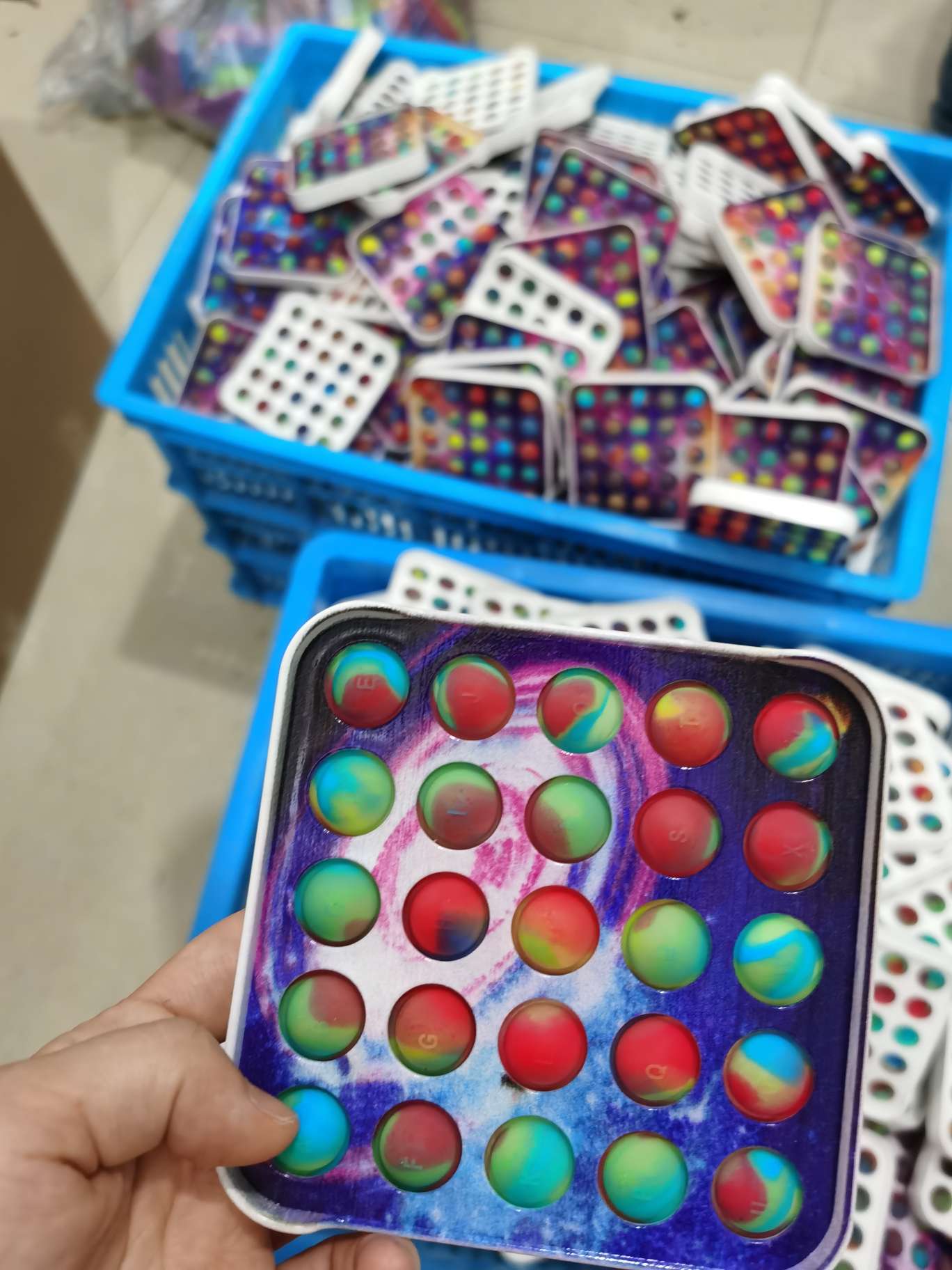 Xinqiqu Plush Panda Figure-shaped Chair, rat-killing Pioneer Rotating toy, fidget Spinner, starry sky Bubble Fun, Leisure and stress-relieving Toy 1168 Specification image