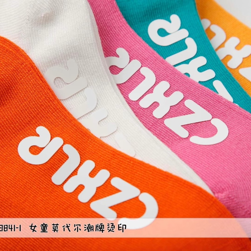 女童烫印透气袜