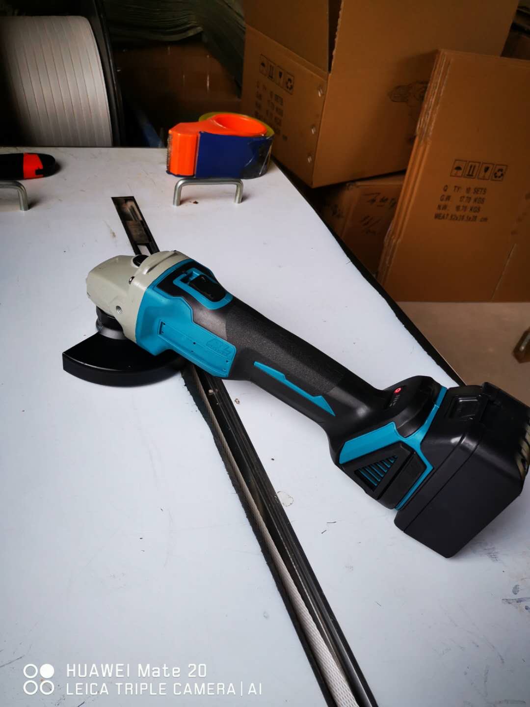 Lithium battery Angle grinder. Electric tools. Electric drill Application Scenario