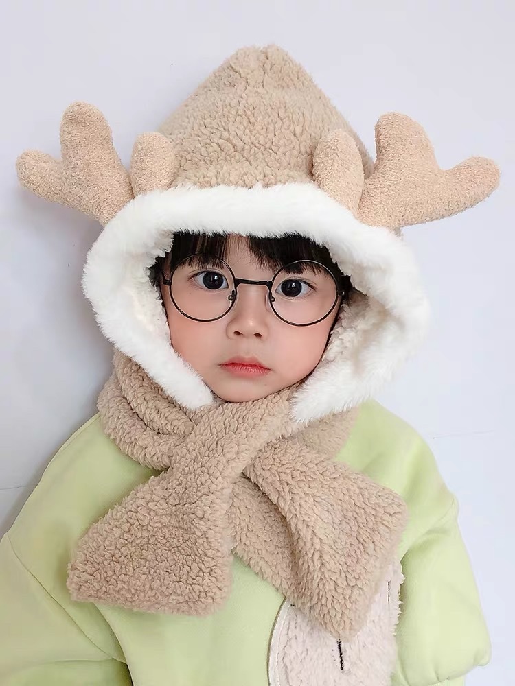 儿童鹿角毛绒两件套白底实物图