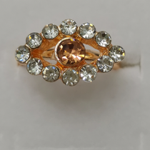 Champagne-colored rhinestones, plated gold open alloy rings
