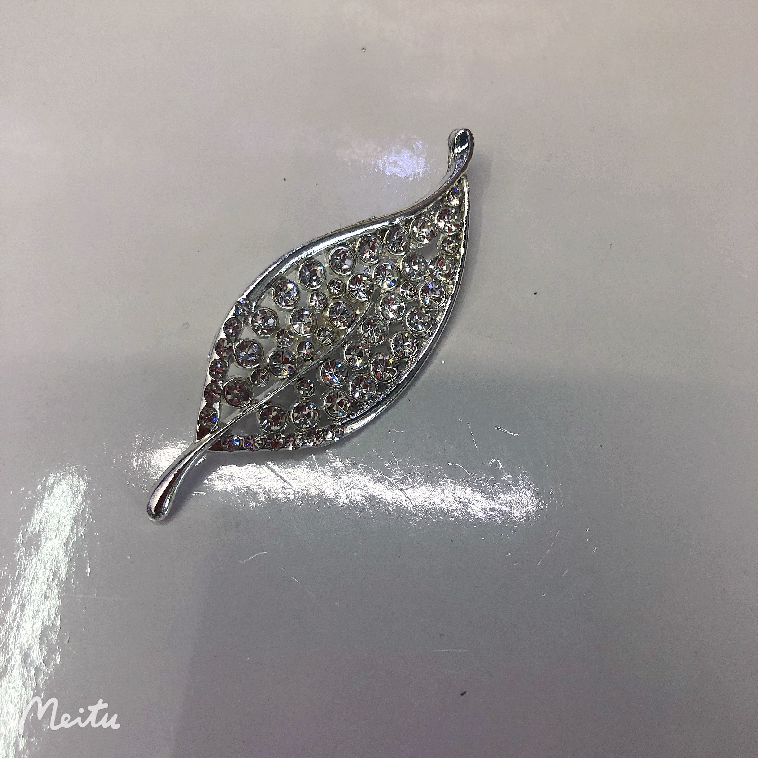银色水钻树叶胸针详情图5