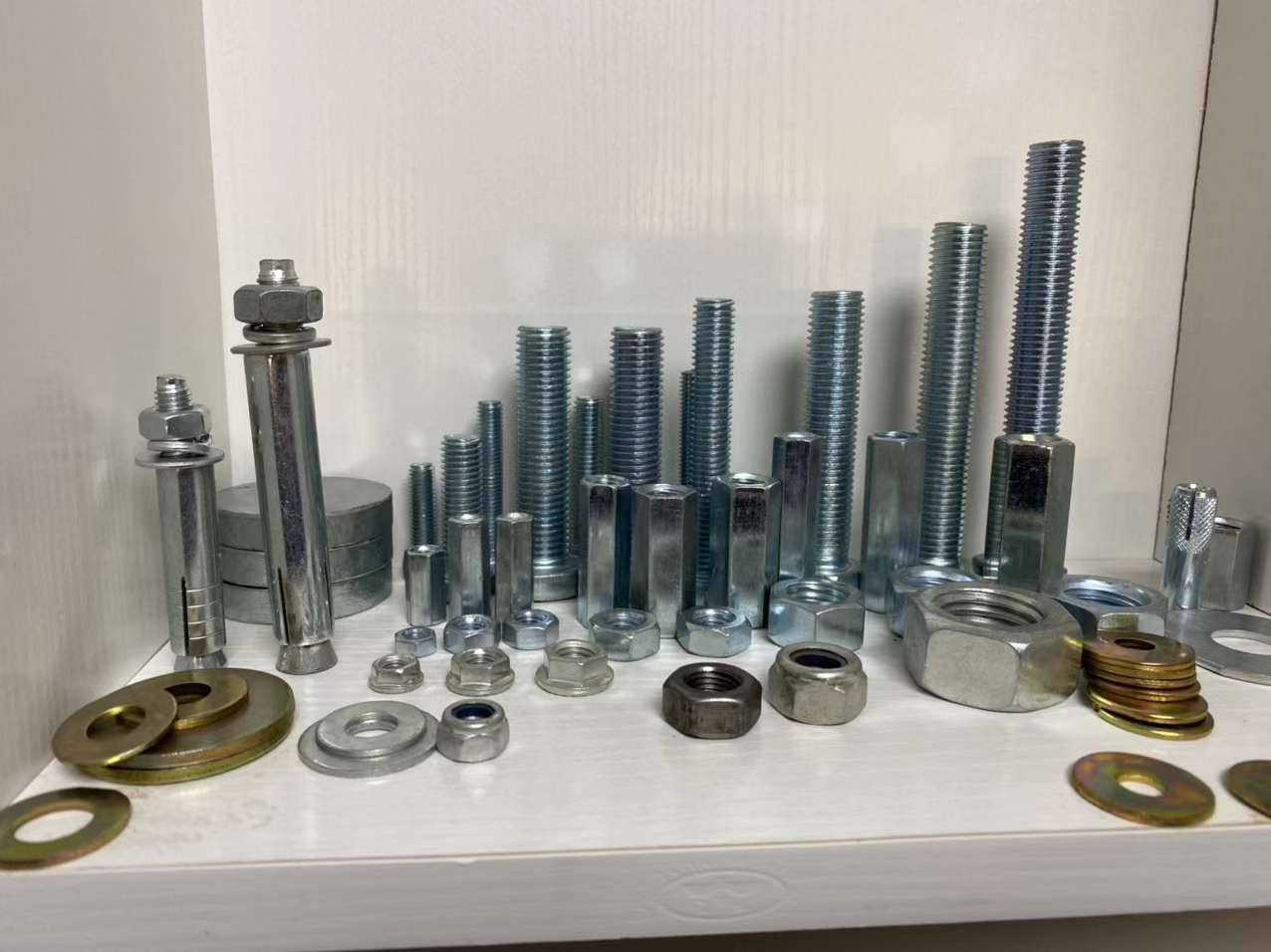 高强度8.8外六角螺栓全扣半扣螺丝氧化发黑蓝白锌热镀锌螺栓外六角螺栓详情图2