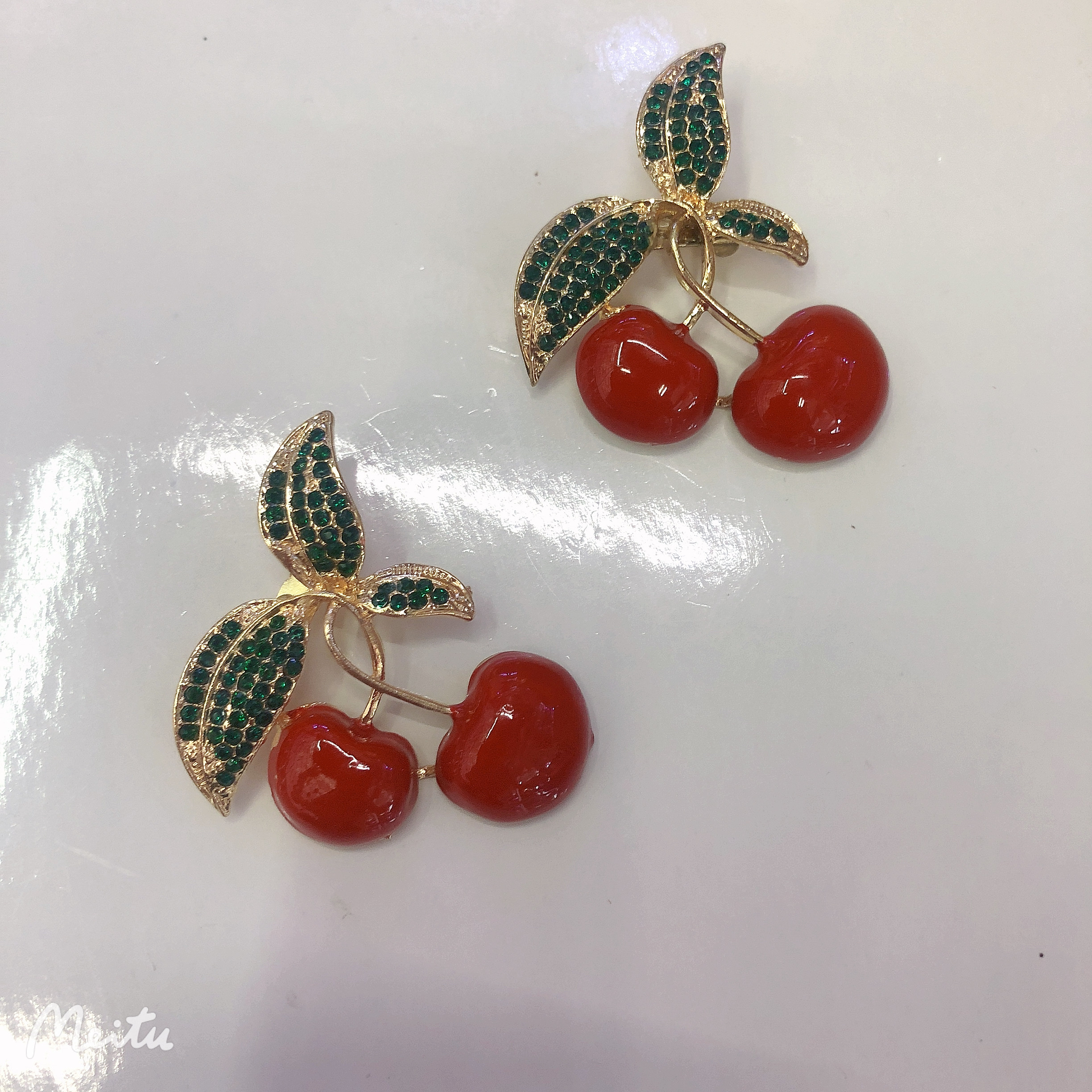 红色樱桃🍒绿色叶子详情图1