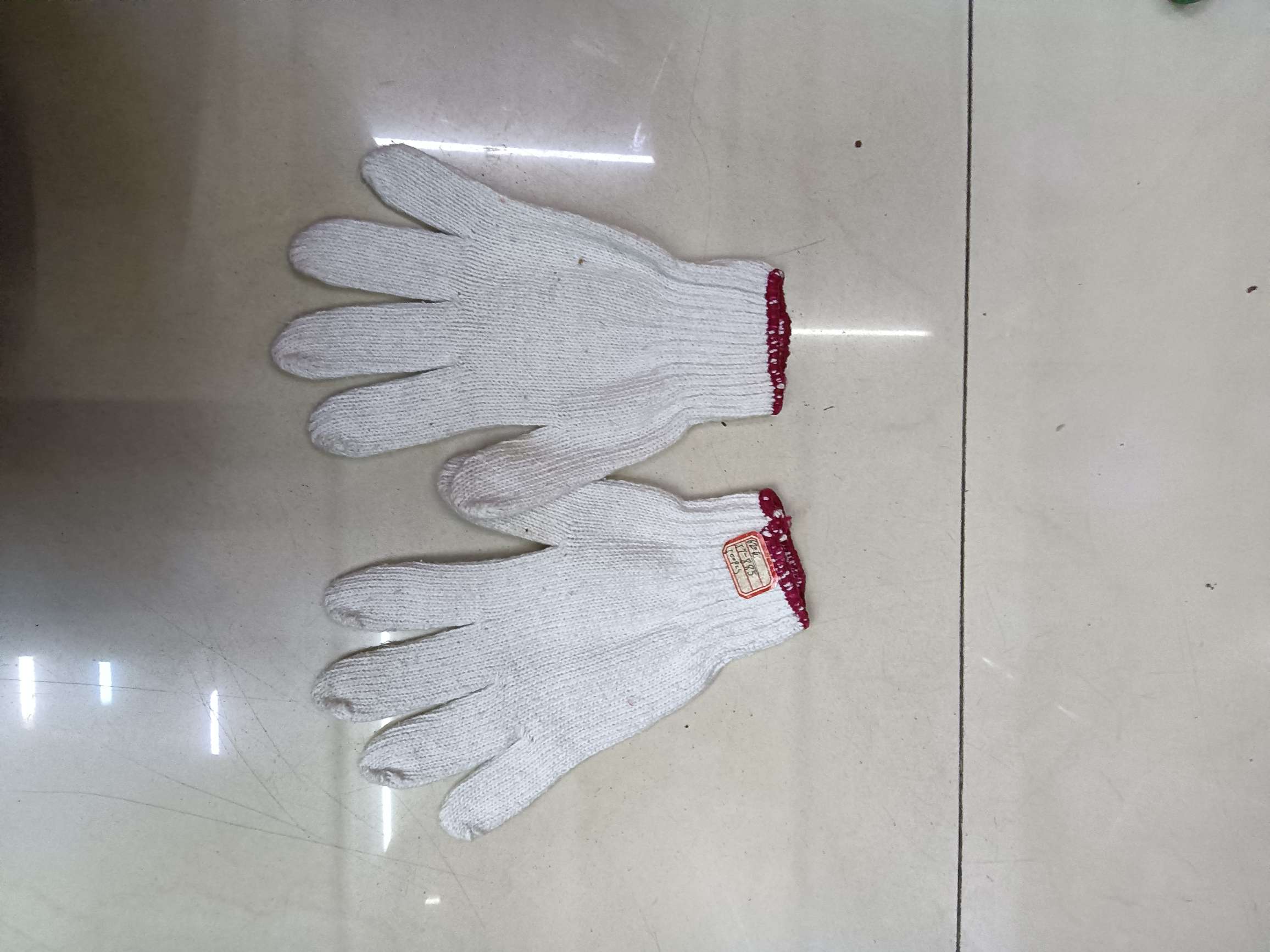 白色线织手套详情图1