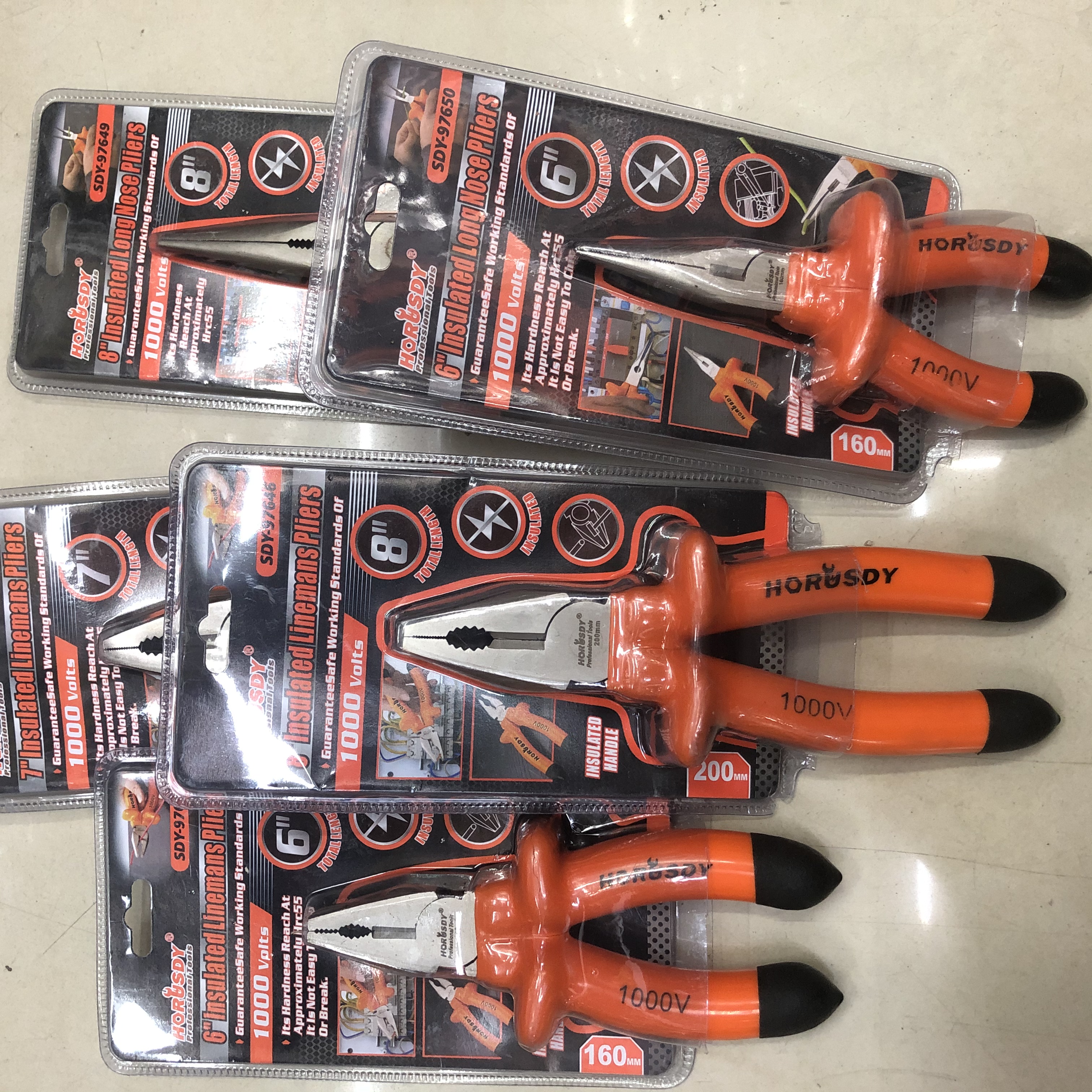 Pressure-resistant handle pliers detail image 1