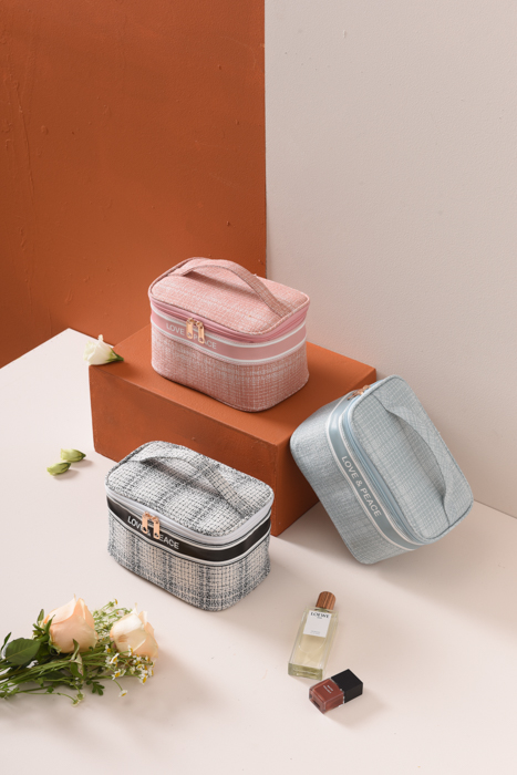 新款小香风系列化妆包大容量手提包化妆品收纳包详情图10