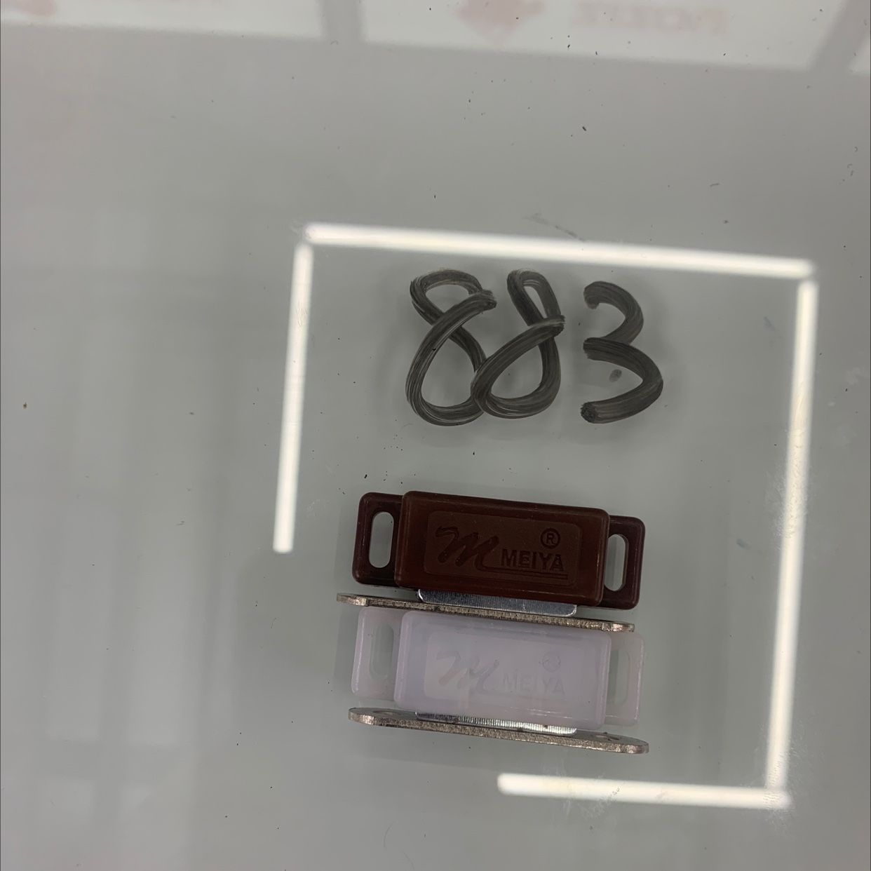 مشط مغناطيسي 883