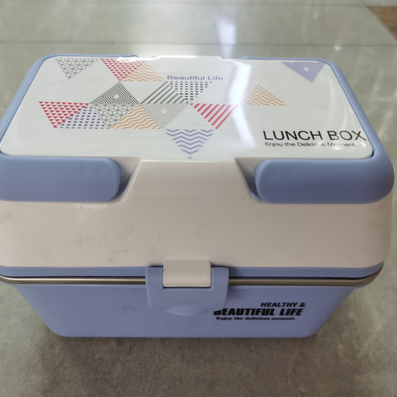 The two-story bento box is square
