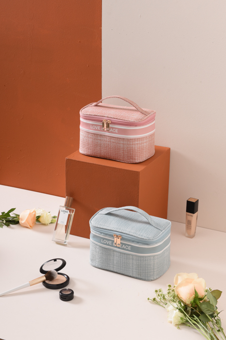 新款小香风系列化妆包大容量手提包化妆品收纳包详情图8