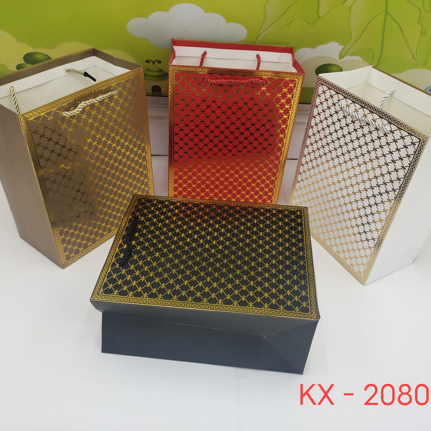 Ready-made white card paper bags, clothing bags, gift bags, hand-held paper bags, custom bags, shopping bags KX20804