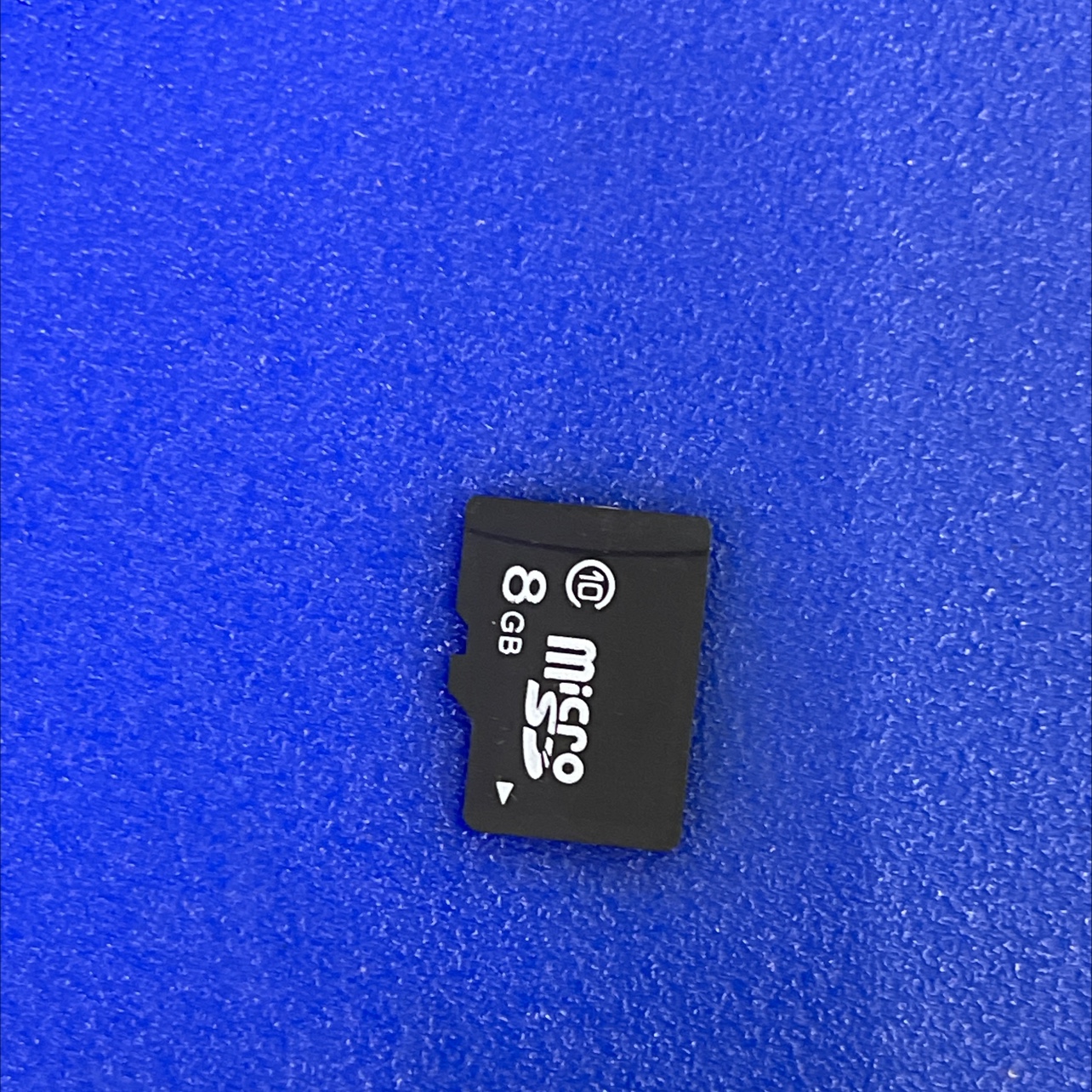 内存卡:8GB