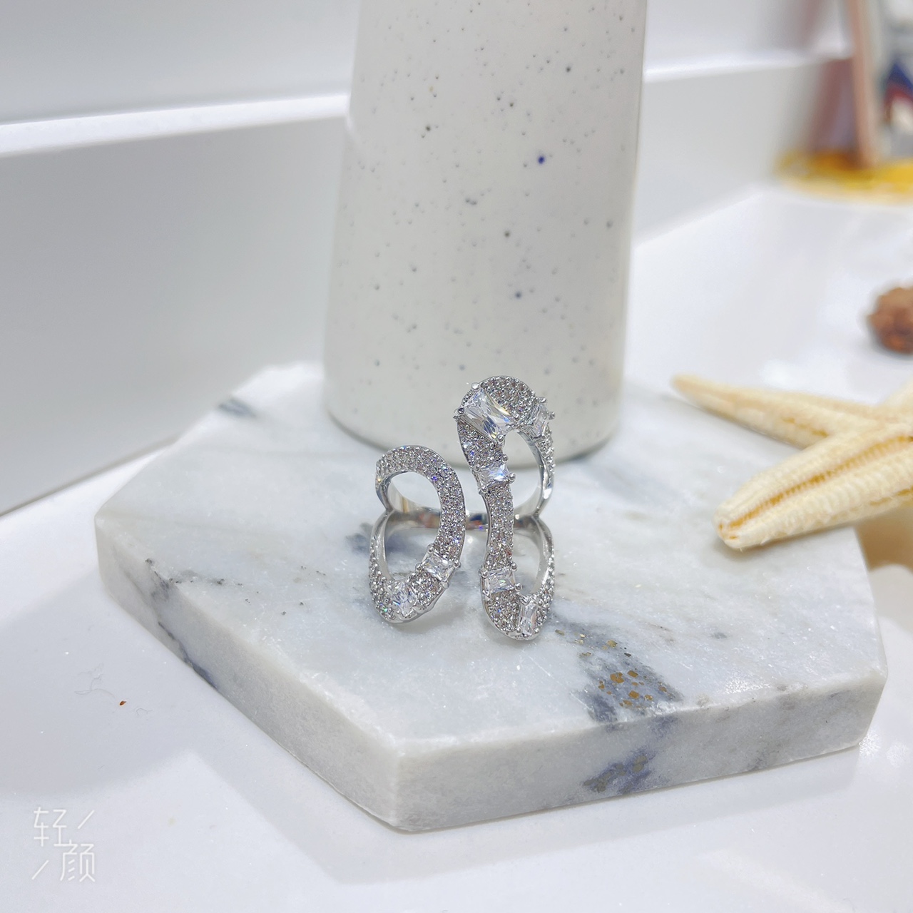 时尚流行戒指图