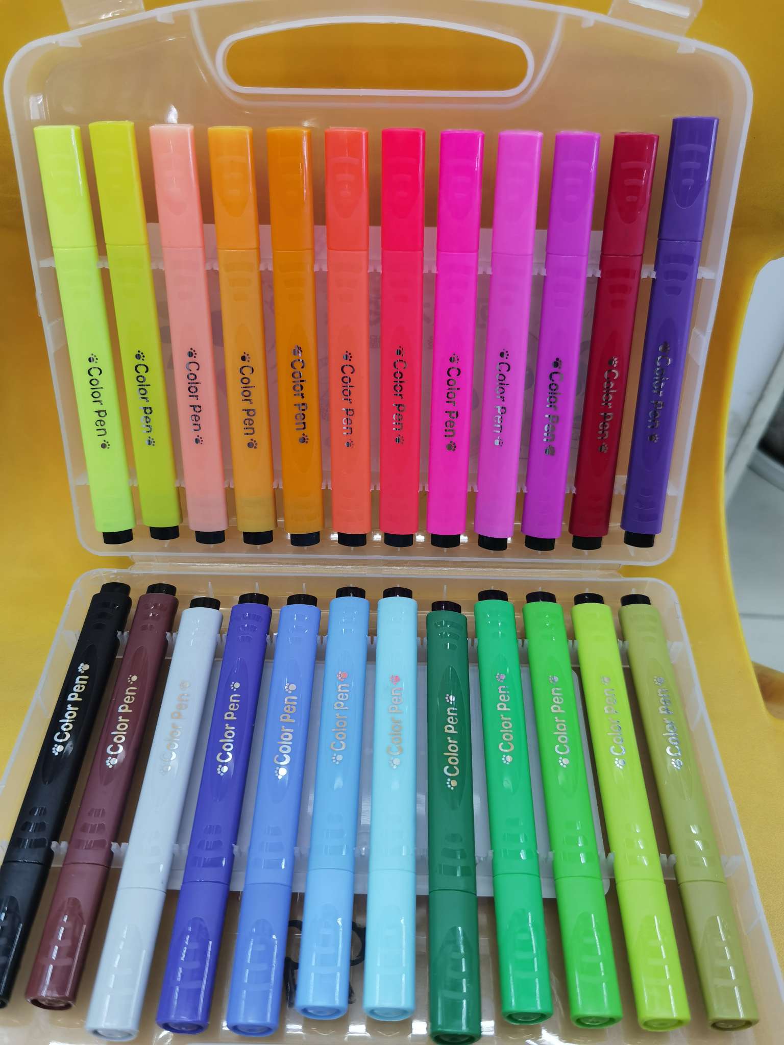 12色水彩笔，绘画流畅，颜色鲜艳详情图4