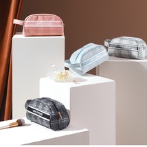 小香风系列手拿包旅行收纳包便携四方化妆包化妆品收纳包