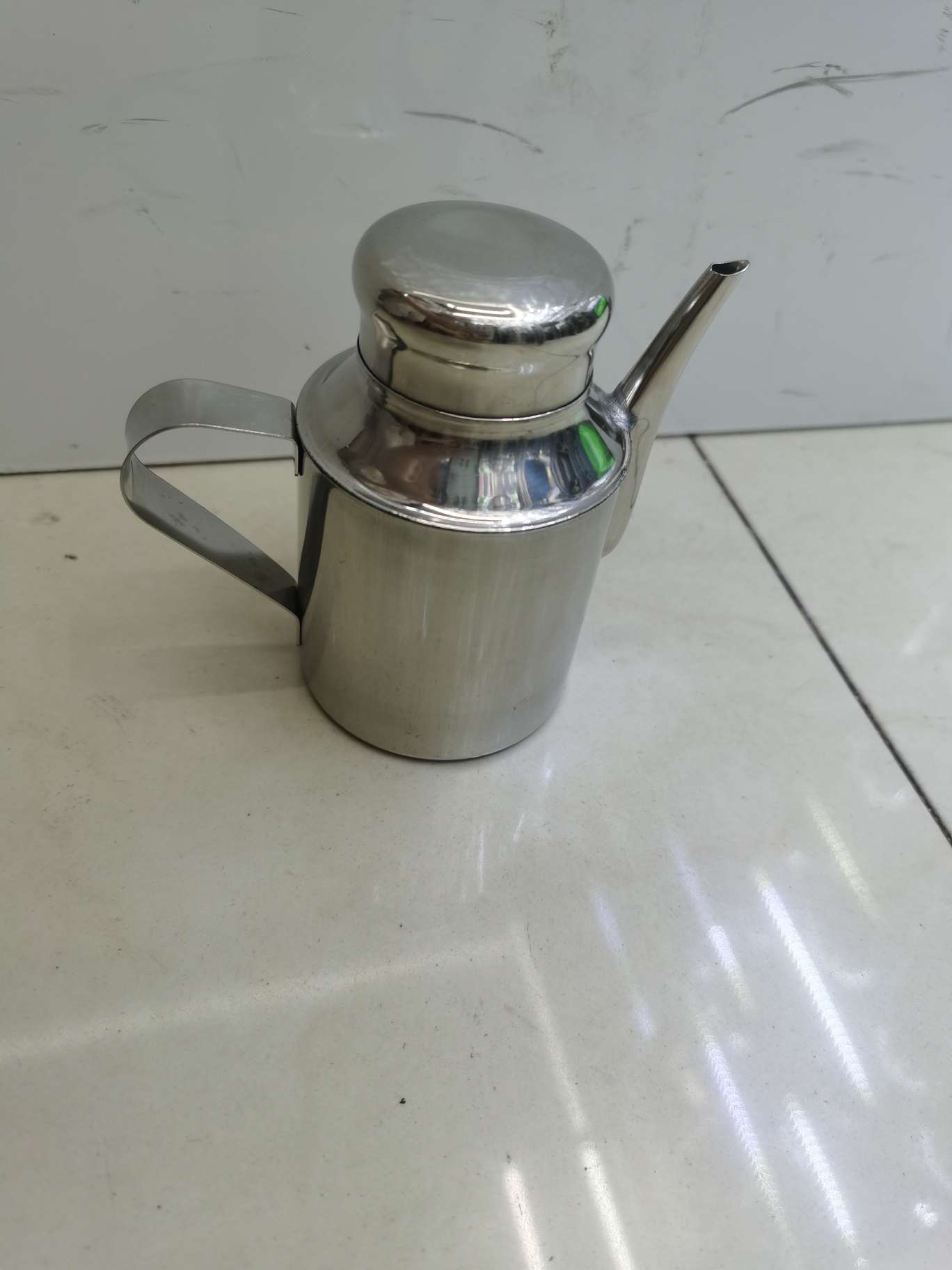 18-ounce oil can details Picture