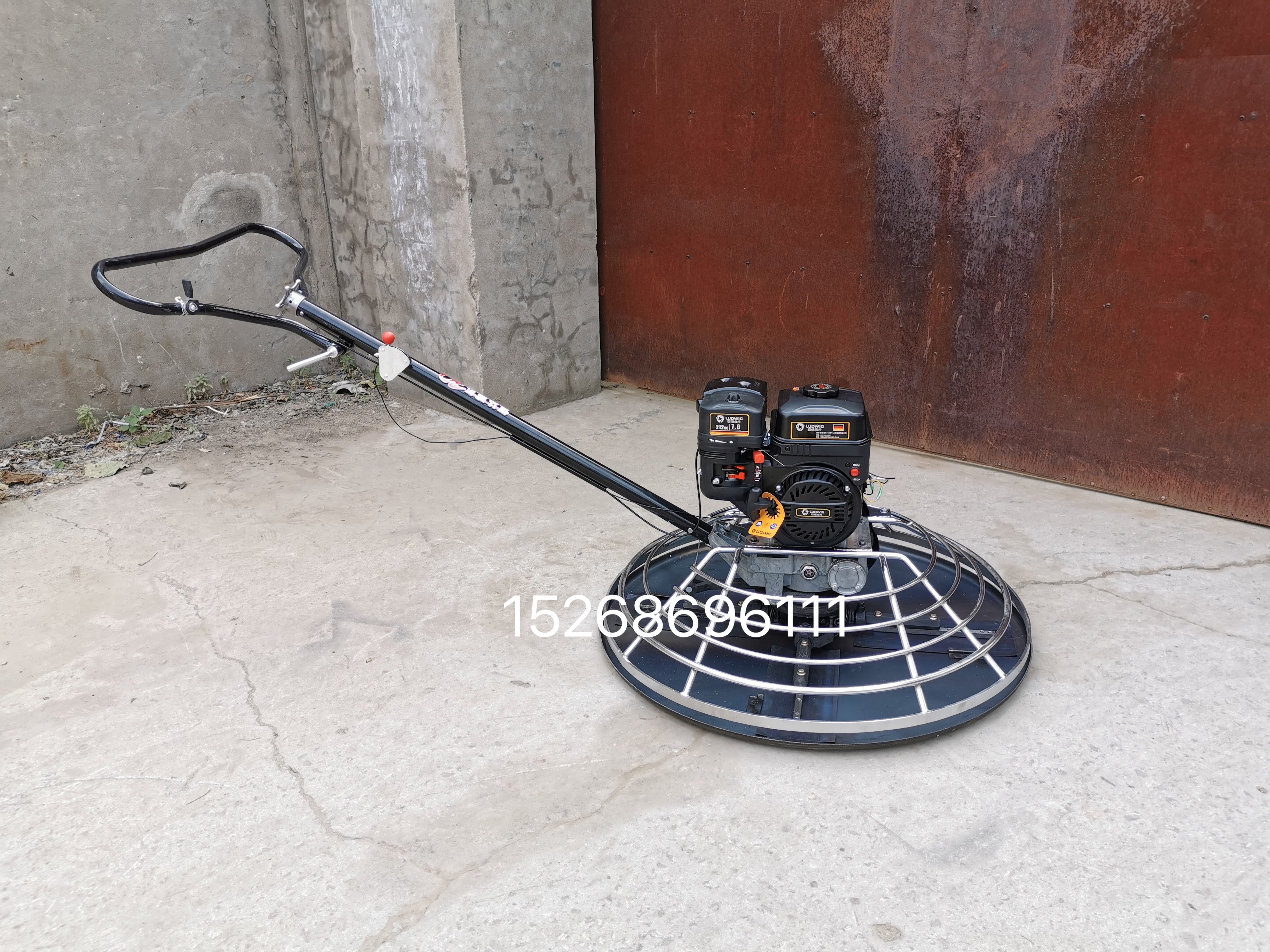 Trowel and leveling machine, road construction cement ground trowel and leveling machine details Picture