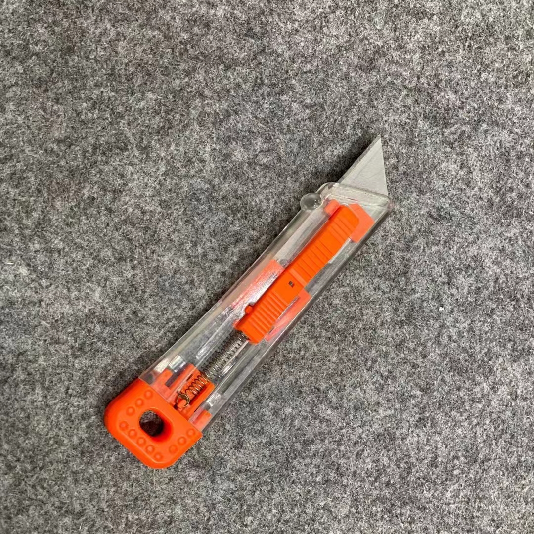 透明款美工刀