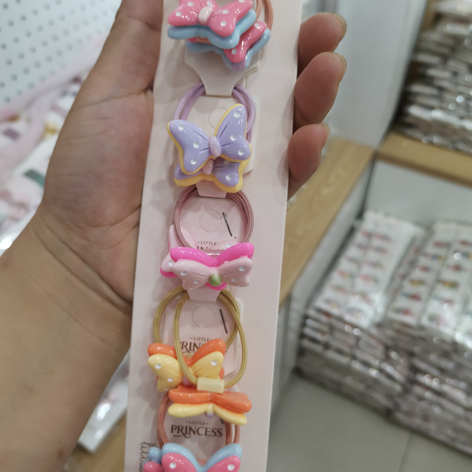 Kids sell new resin new bow tie