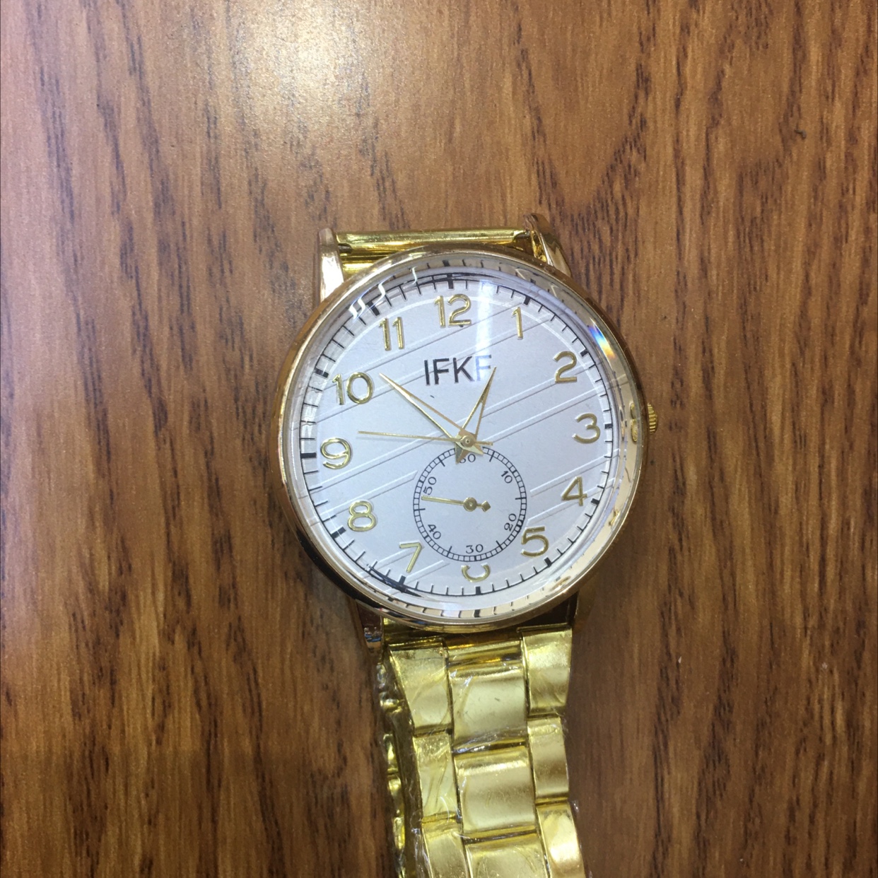 006 reloj electrónico