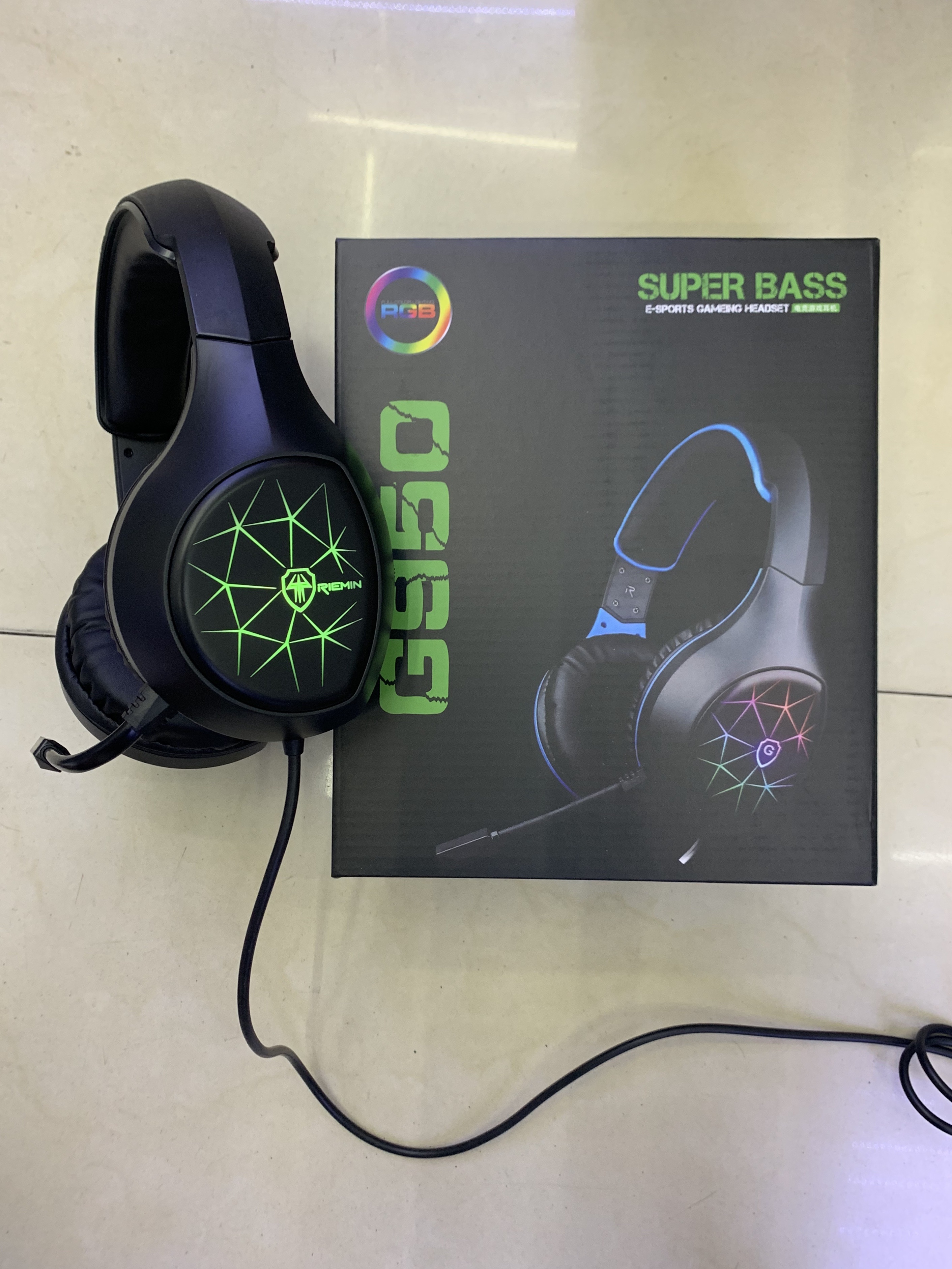 G950电脑游戏耳机产品图