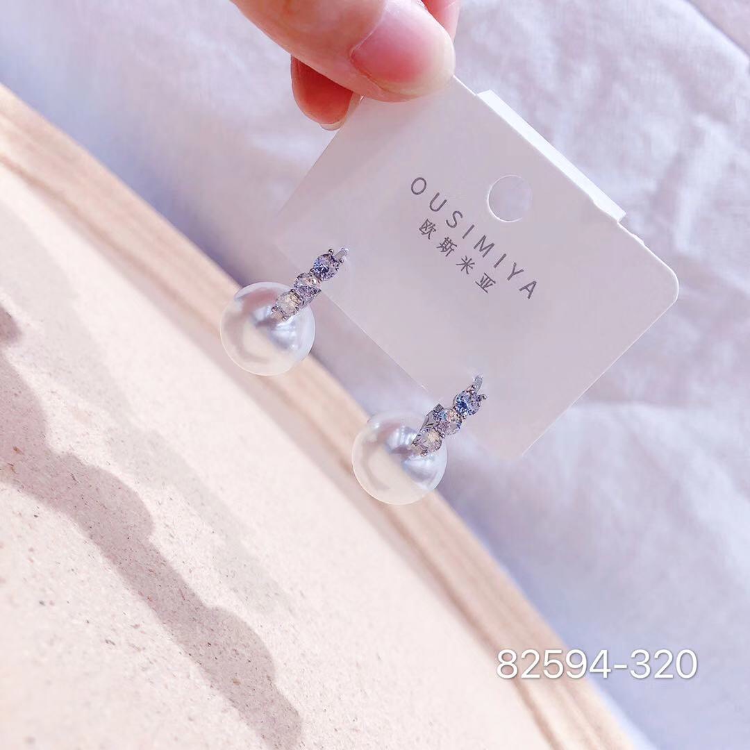 个性设计感百搭夏天小清新珍珠耳环小耳坠精致超仙气耳饰