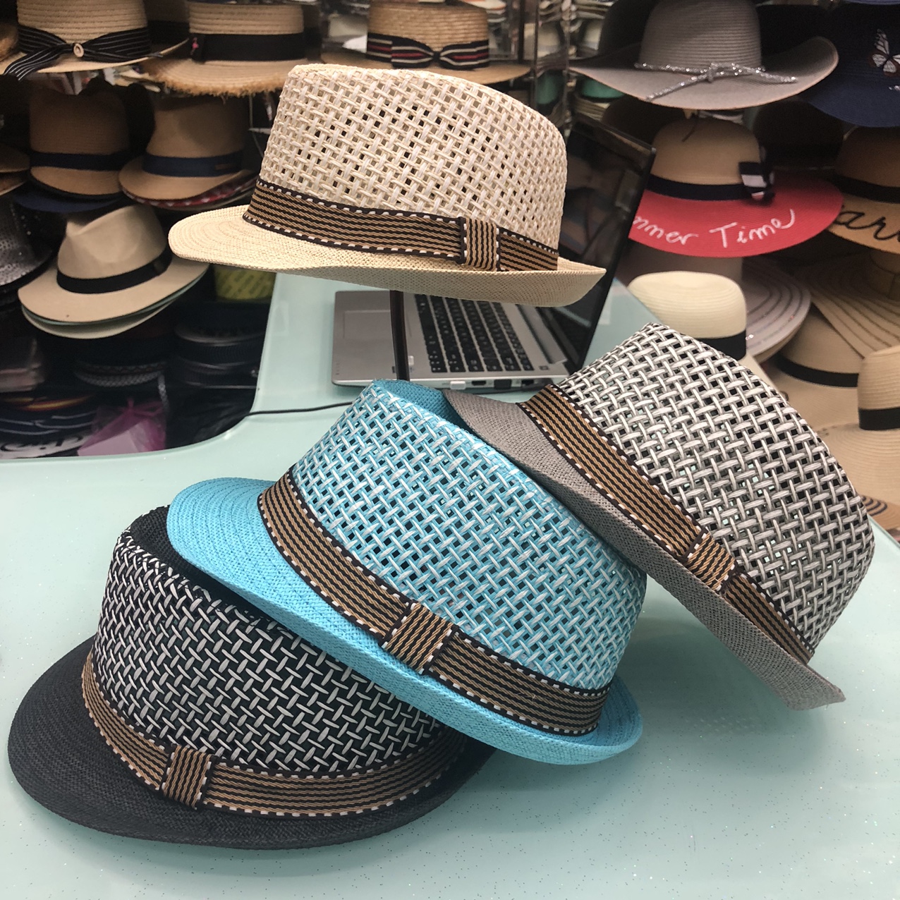 Top Hat 10