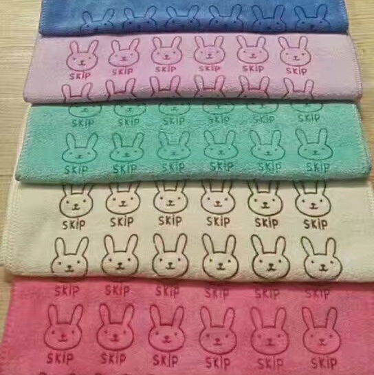 可爱小兔子头平铺毛巾可爱小兔子头平铺毛巾详情图1
