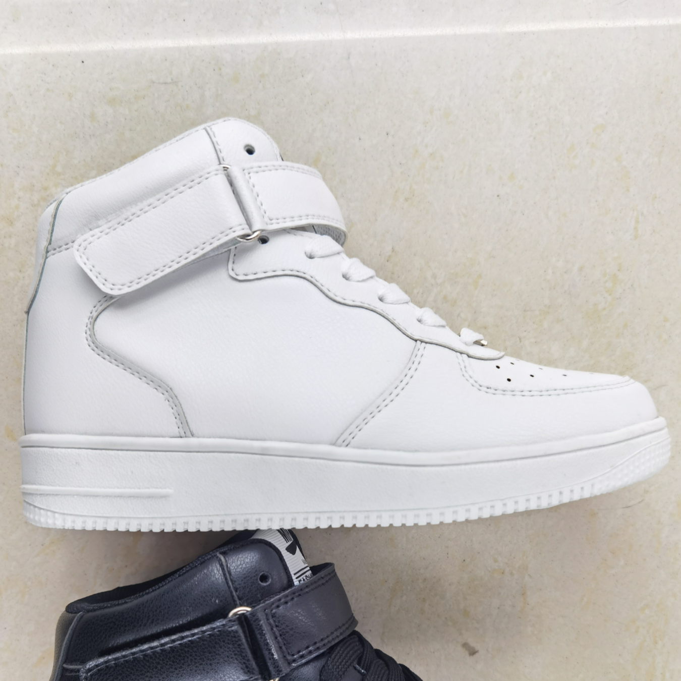 2021 Little White Shoes Sneakers