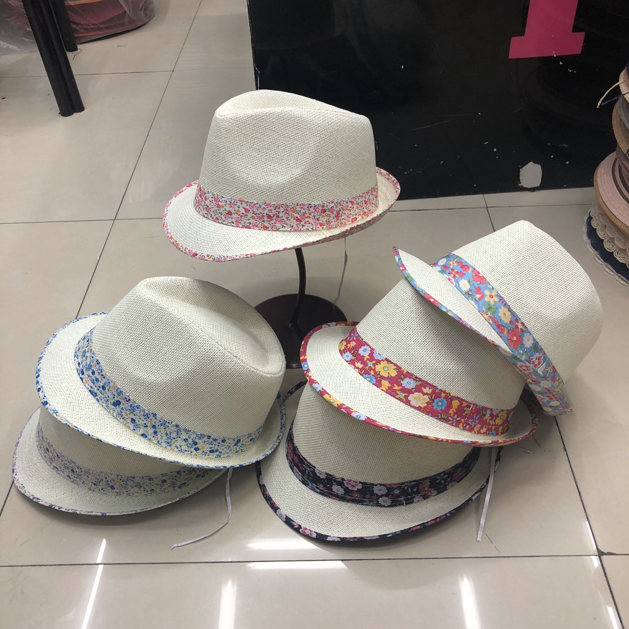 Top Hat