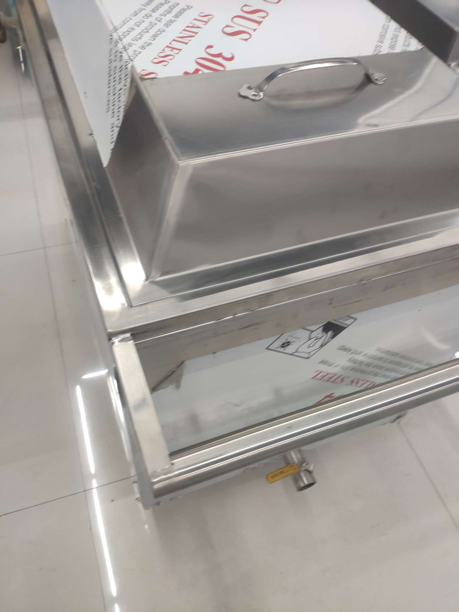 不锈钢保温箱产品图