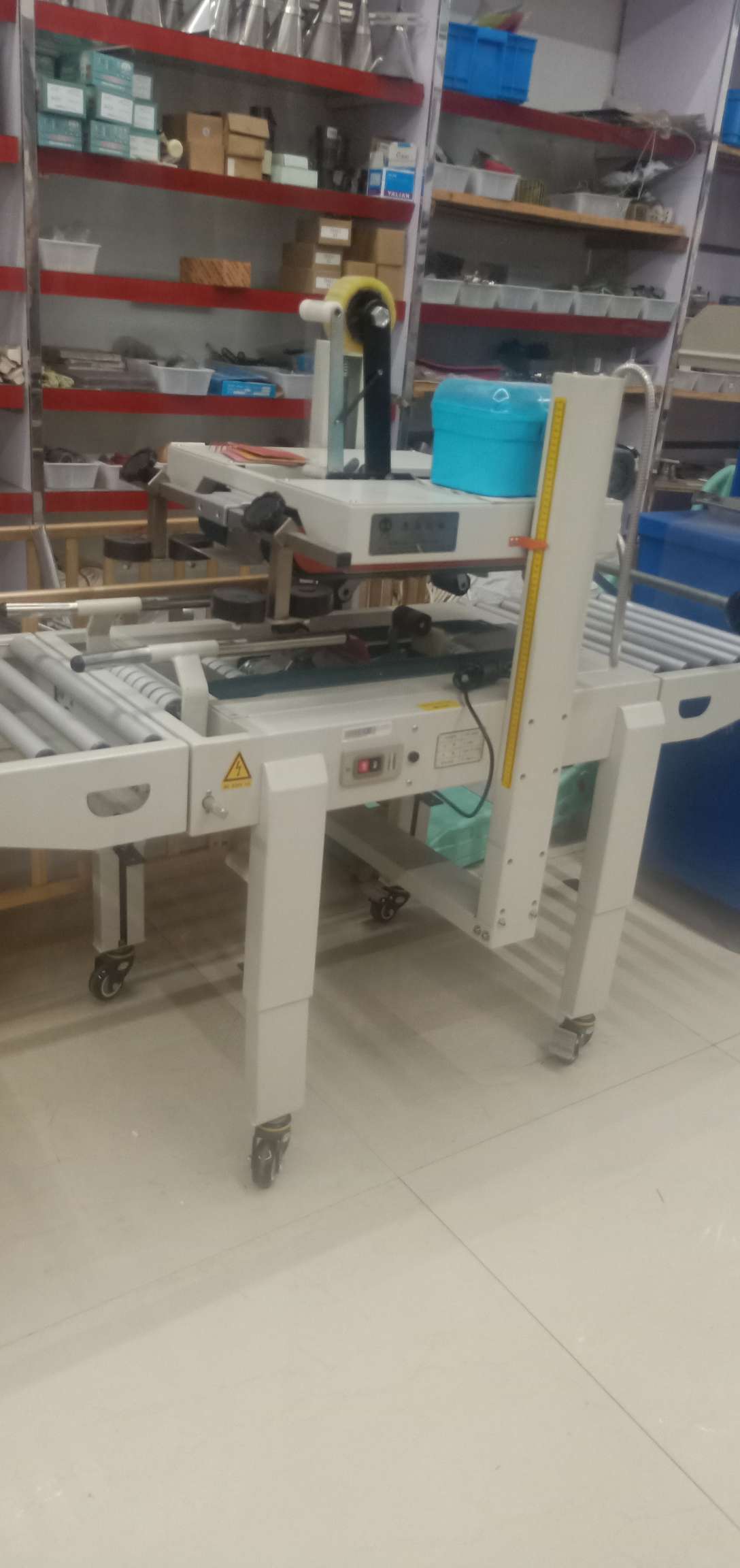 Box sealing machine details Picture