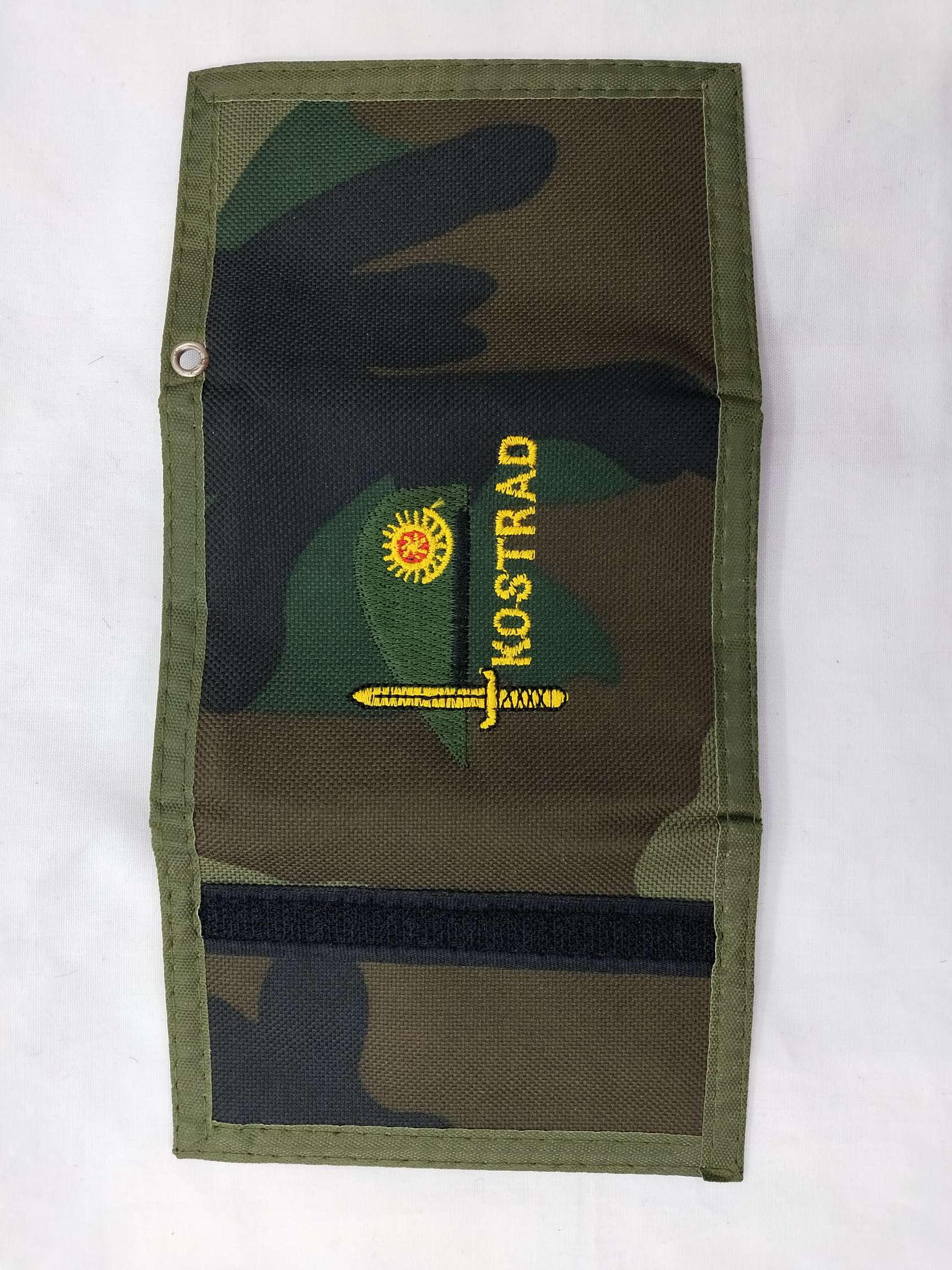 Camouflage embroidered wallet detail image 1