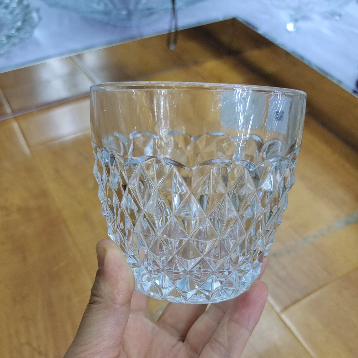 国际商贸城D区3楼4街7998-戴蒙玻璃杯320-2