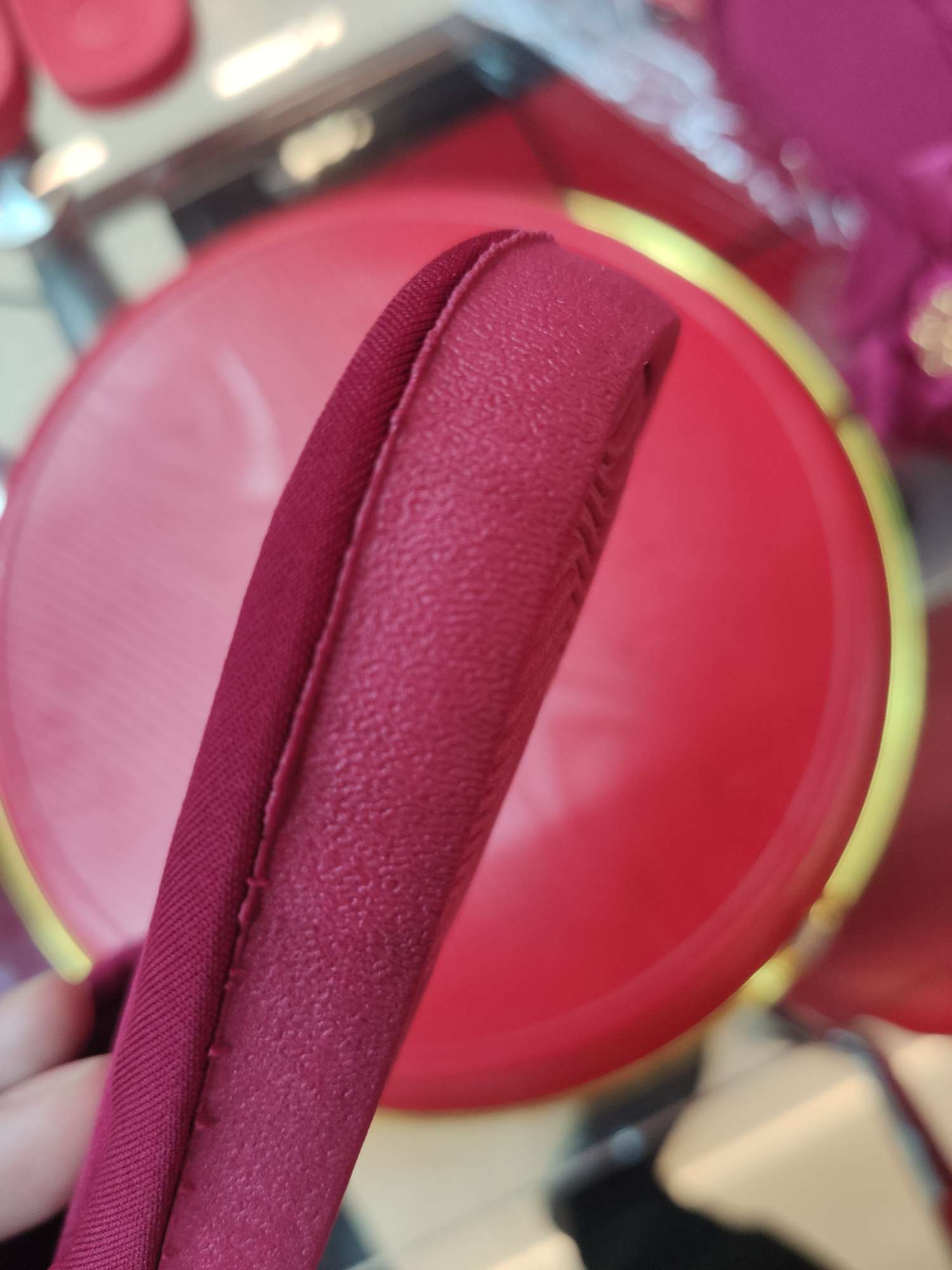 In-stock wedding slippers, wedding supplies, newlywed slippers, red slippers for the bride and groom detail image 4