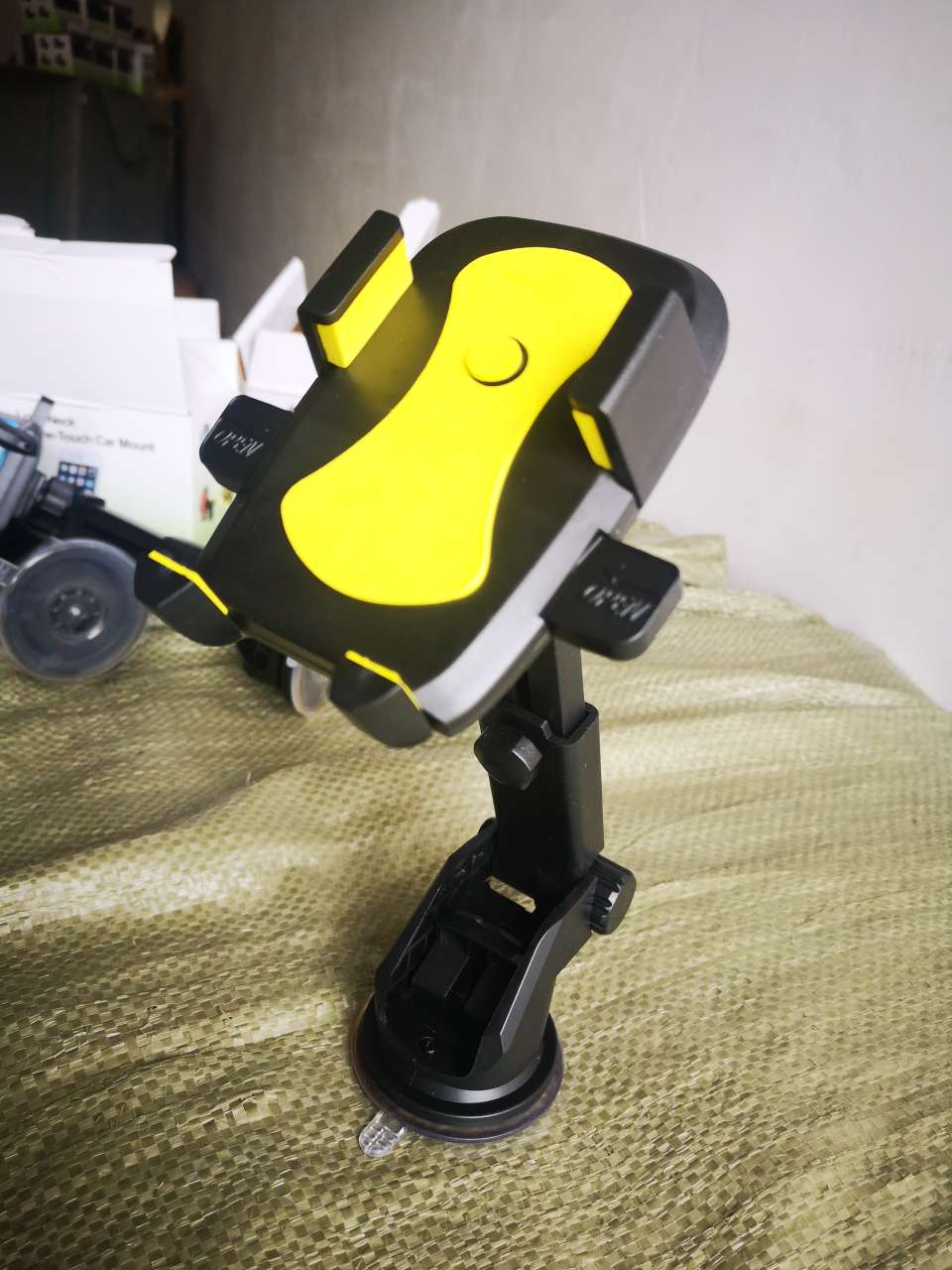 硅胶底伸缩杆手机架   车载加长手机架详情9