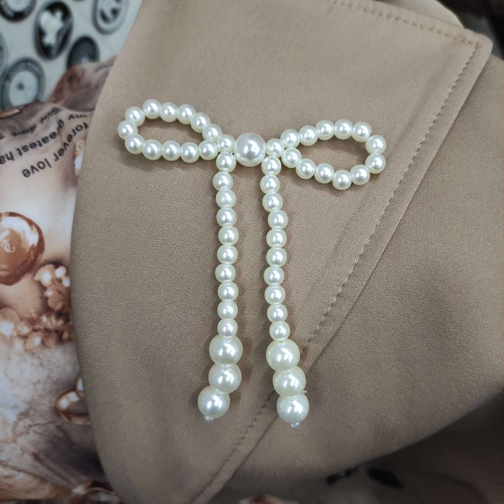 珍珠胸针 蝴蝶结产品图