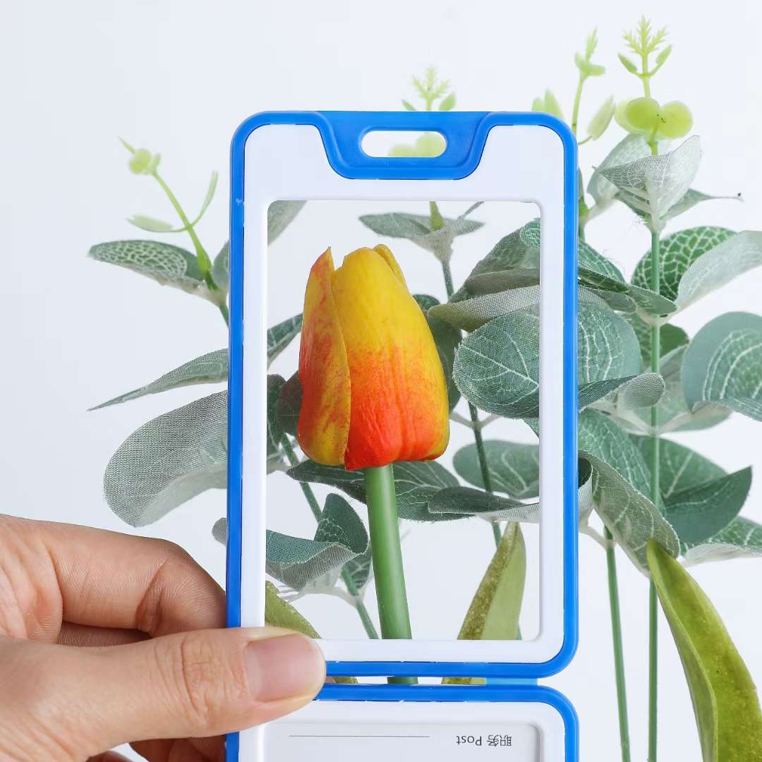 New dual-color, double-sided transparent work ID card holder Application Scenario