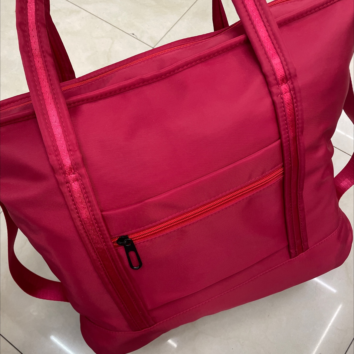 Mummy bag, fitness bag, travel bag details Picture