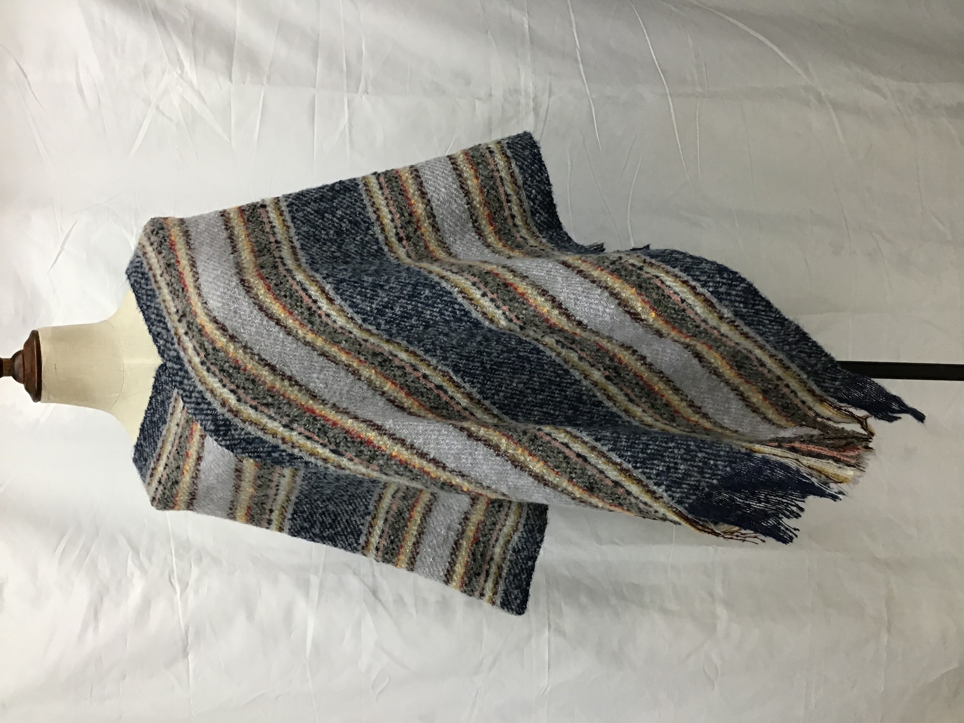 Manufacturers Direct Sales Autumn And Winter Europe And The United States Fashion Trend New Pulled Hair Shawls details Picture