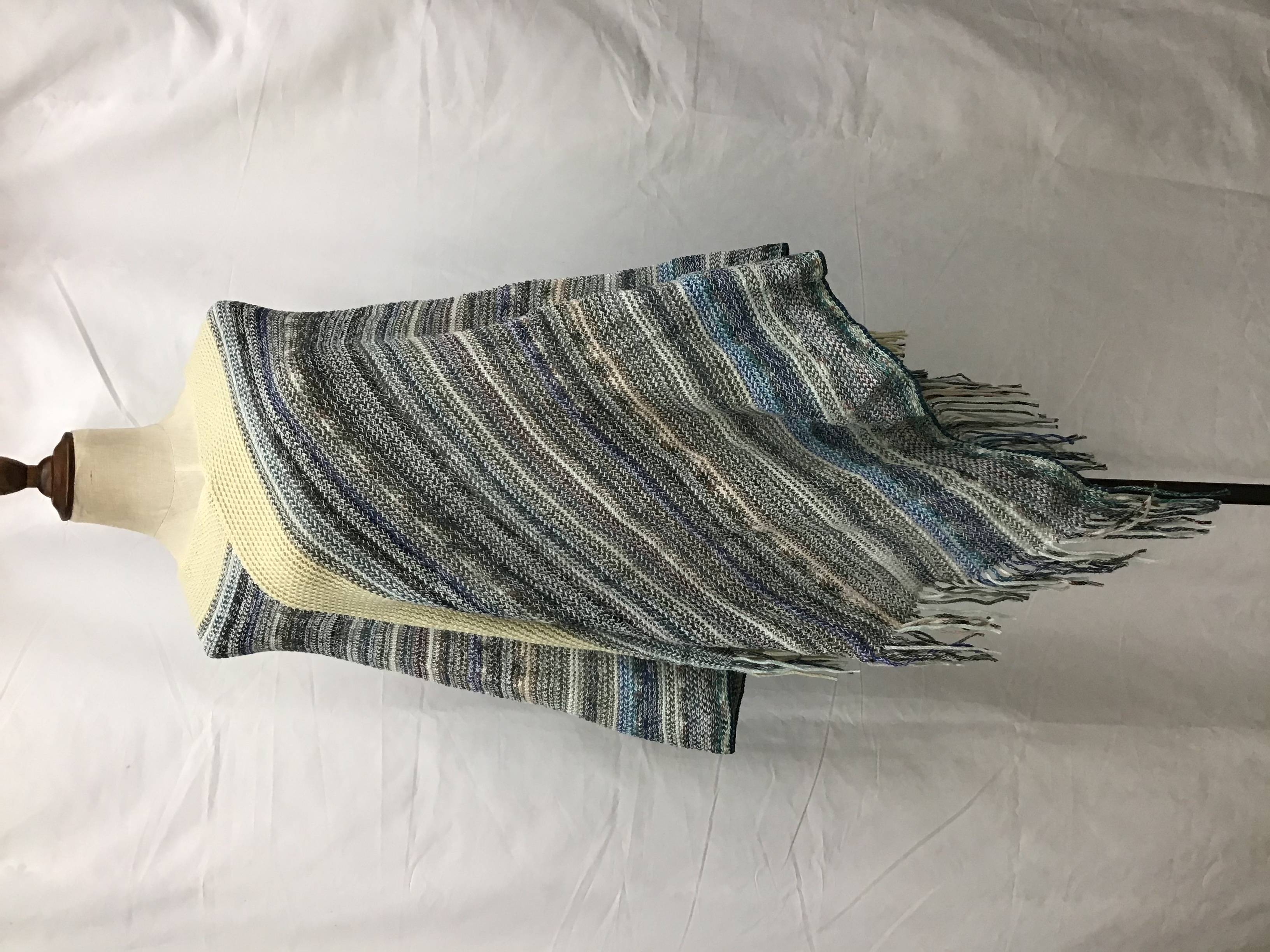 Manufacturers Direct Sales Autumn And Winter Europe And The United States Fashion Trend New Color Yarn Striped Shawls Specification drawing