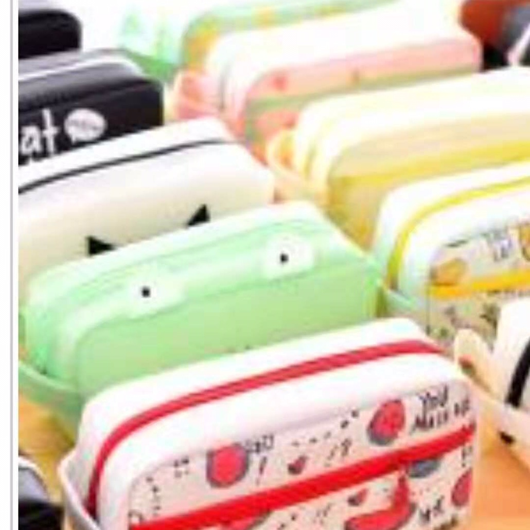 Pencil case 650