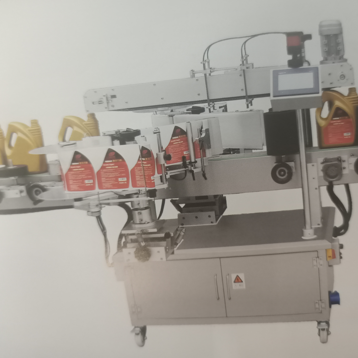 Double-sided labeling machine