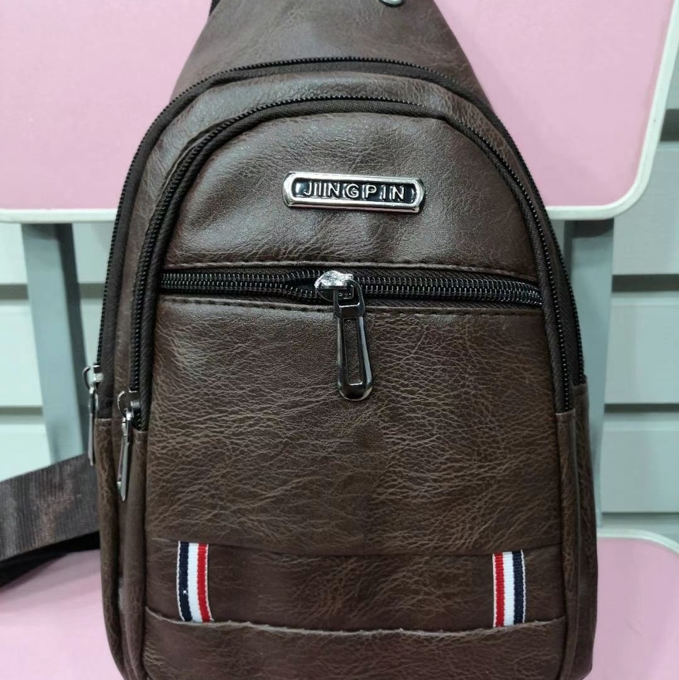 810胸包男士胸包图