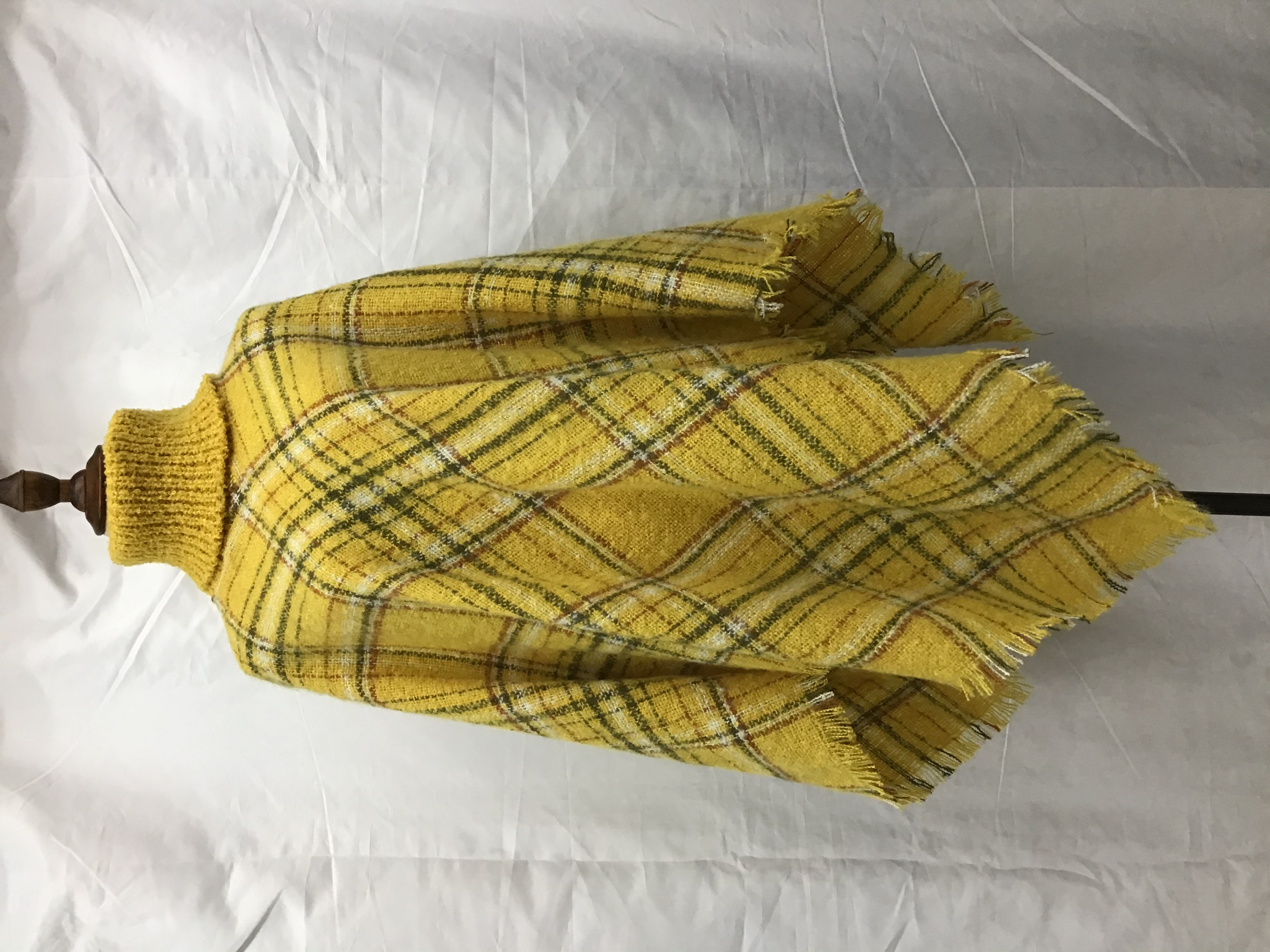 Manufacturers Direct Sales Autumn Winter Europe And The United States Fashion Trend New High-Neck Plaid Shawls Application Scenario